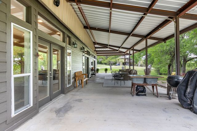 150 Deer Run Road, Valley Mills, TX 76689