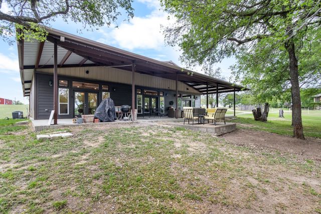 150 Deer Run Road, Valley Mills, TX 76689
