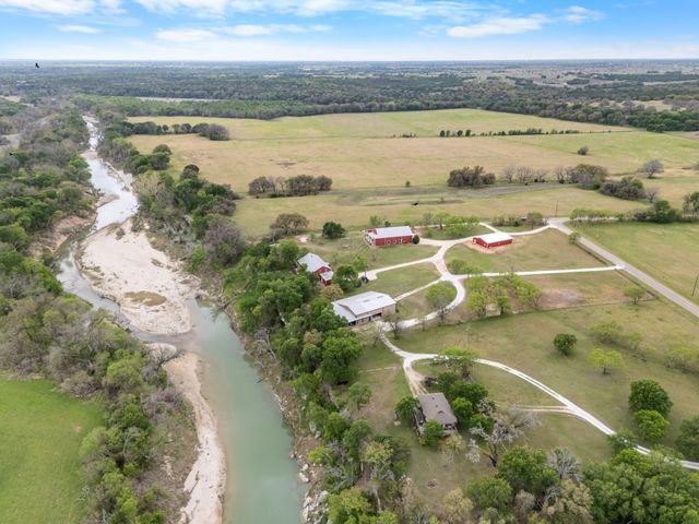 150 Deer Run Road, Valley Mills, TX 76689