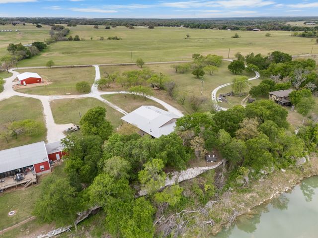 150 Deer Run Road, Valley Mills, TX 76689