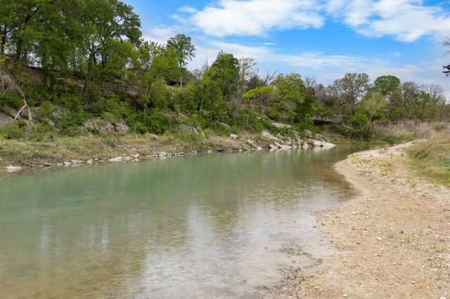 150 Deer Run Road, Valley Mills, TX 76689