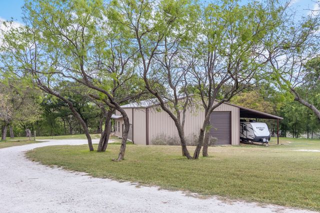 150 Deer Run Road, Valley Mills, TX 76689