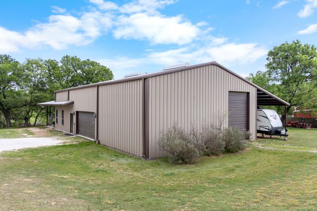 150 Deer Run Road, Valley Mills, TX 76689