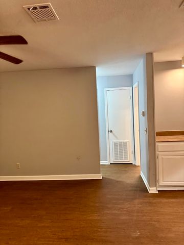 1305 W Villa Maria Road F-202, Bryan, TX 77801