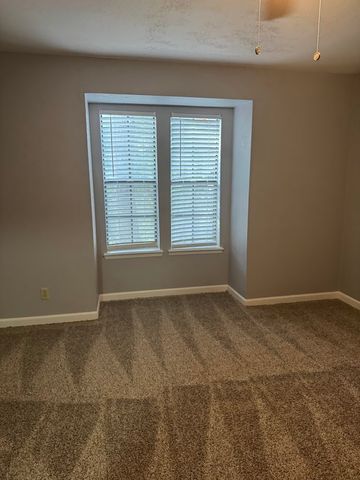 1305 W Villa Maria Road F-202, Bryan, TX 77801