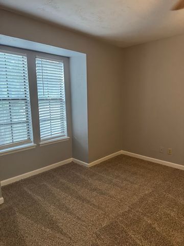 1305 W Villa Maria Road F-202, Bryan, TX 77801