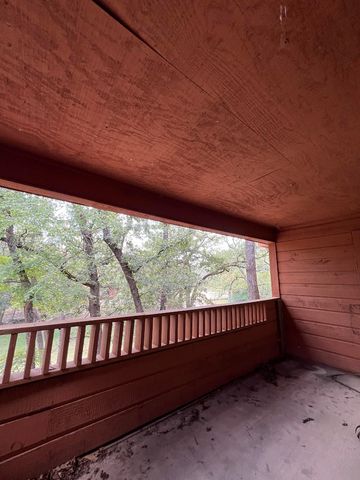 1305 W Villa Maria Road F-202, Bryan, TX 77801