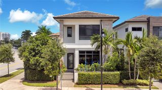 8279 NW 43rd St, Doral, FL 33166