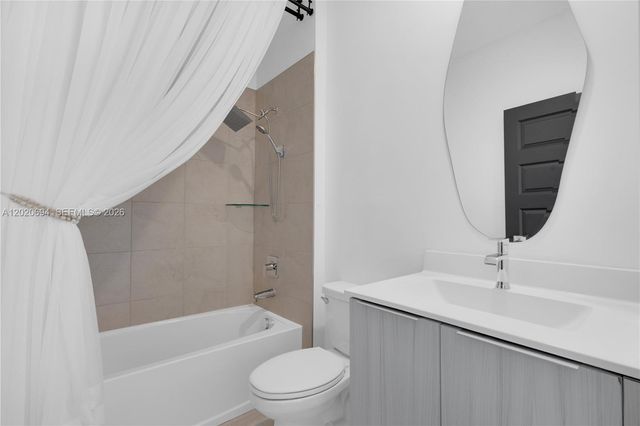 4740 NW 84th Ct 38, Doral, FL 33166