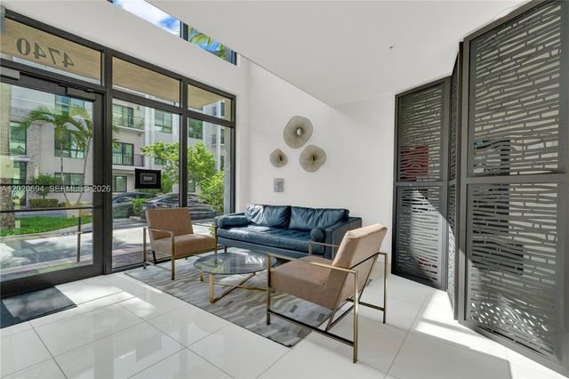 4740 NW 84th Ct 38, Doral, FL 33166
