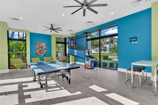 4740 NW 84th Ct 38, Doral, FL 33166