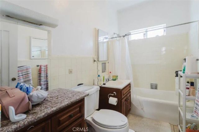 1332 Masselin Avenue A&B, Los Angeles, CA 90019