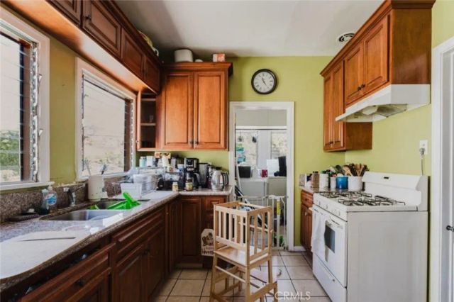 1332 Masselin Avenue A&B, Los Angeles, CA 90019