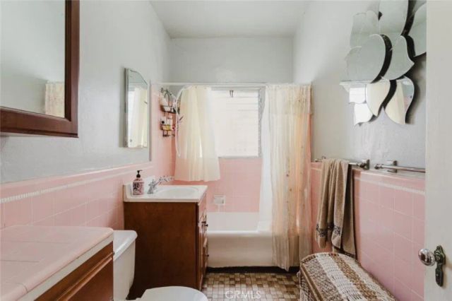 1332 Masselin Avenue A&B, Los Angeles, CA 90019