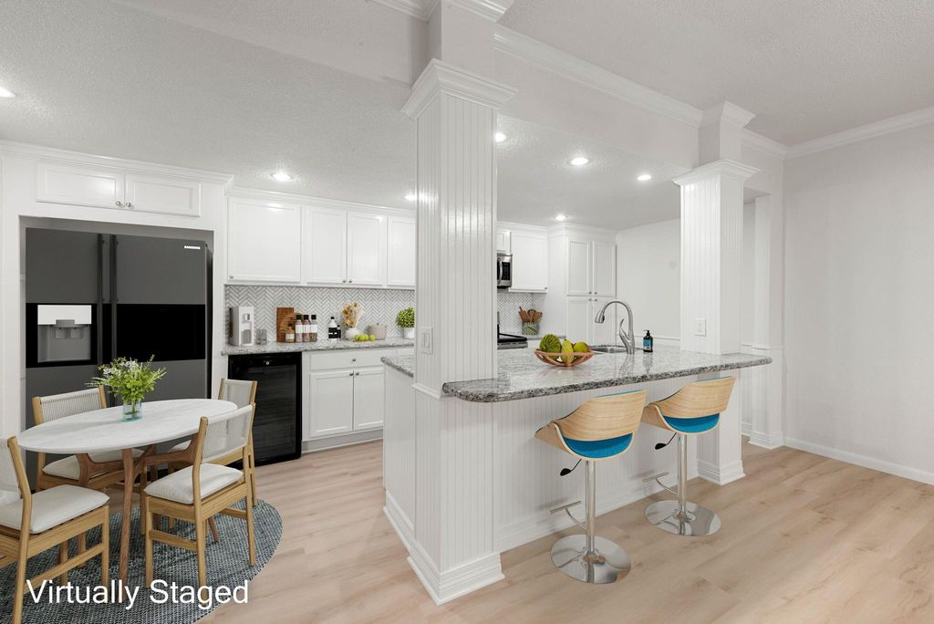 5711 Sugar Hill Drive 69, Houston, TX 77057