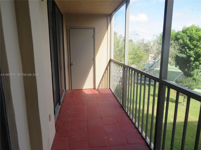 8005 SW 107th Avenue 309, Miami, FL 33173