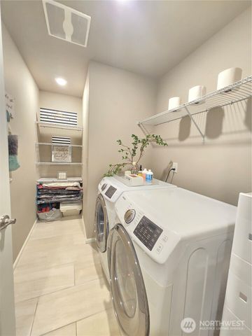 25428 128th Avenue SE, Kent, WA 98030