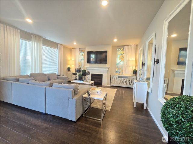 25428 128th Avenue SE, Kent, WA 98030