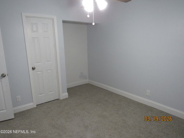 5849 RIDGEWAY Road E, Jacksonville, FL 32244