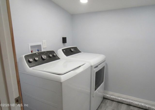 5849 RIDGEWAY Road E, Jacksonville, FL 32244