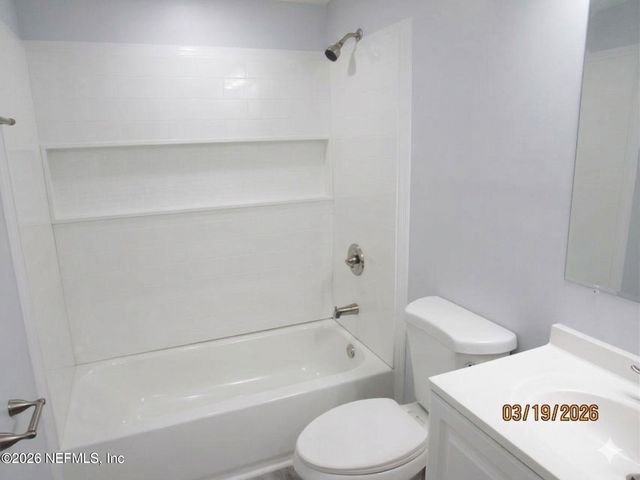 5849 RIDGEWAY Road E, Jacksonville, FL 32244