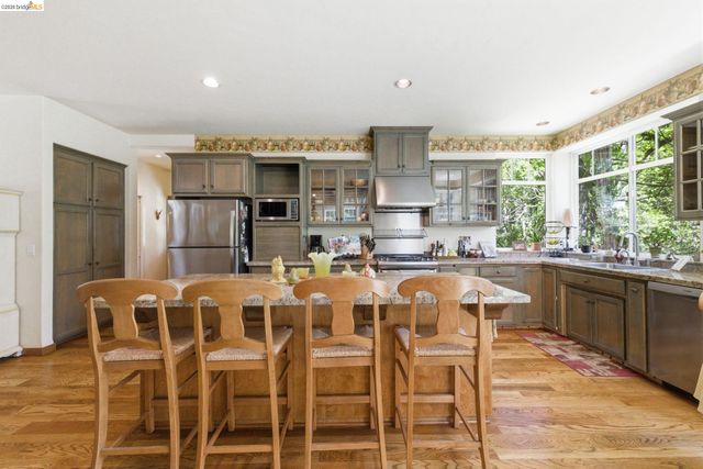 17030 Big Falls Trl, Sonora, CA 95370