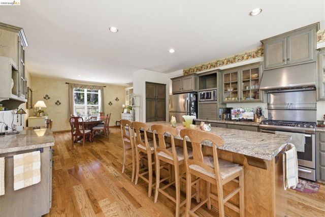 17030 Big Falls Trl, Sonora, CA 95370