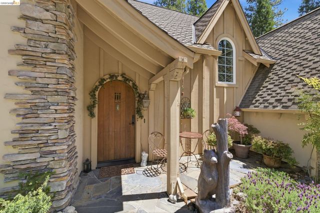 17030 Big Falls Trl, Sonora, CA 95370