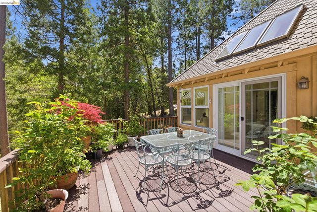17030 Big Falls Trl, Sonora, CA 95370