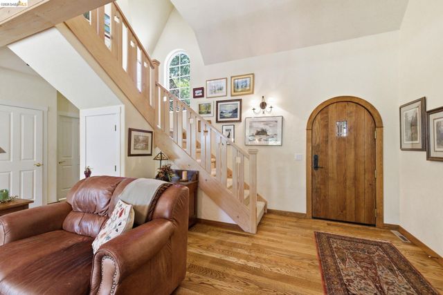 17030 Big Falls Trl, Sonora, CA 95370