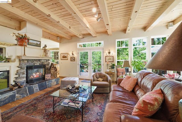 17030 Big Falls Trl, Sonora, CA 95370
