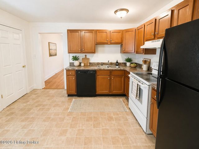228 E Burnett Ave, Louisville, KY 40208