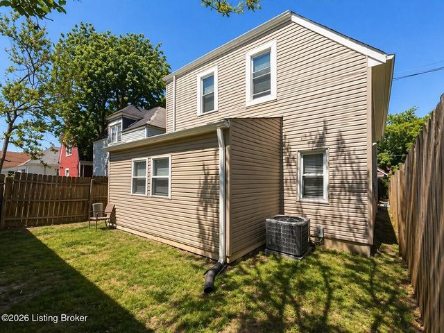 228 E Burnett Ave, Louisville, KY 40208