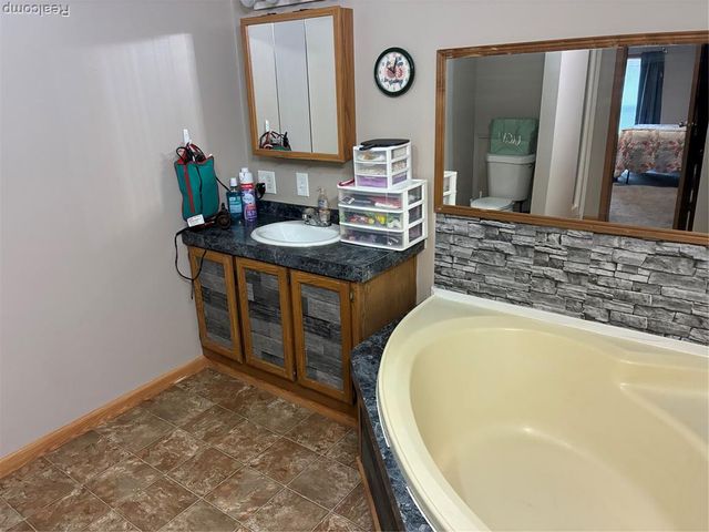 7317 Lads Court, Alma, MI 48801