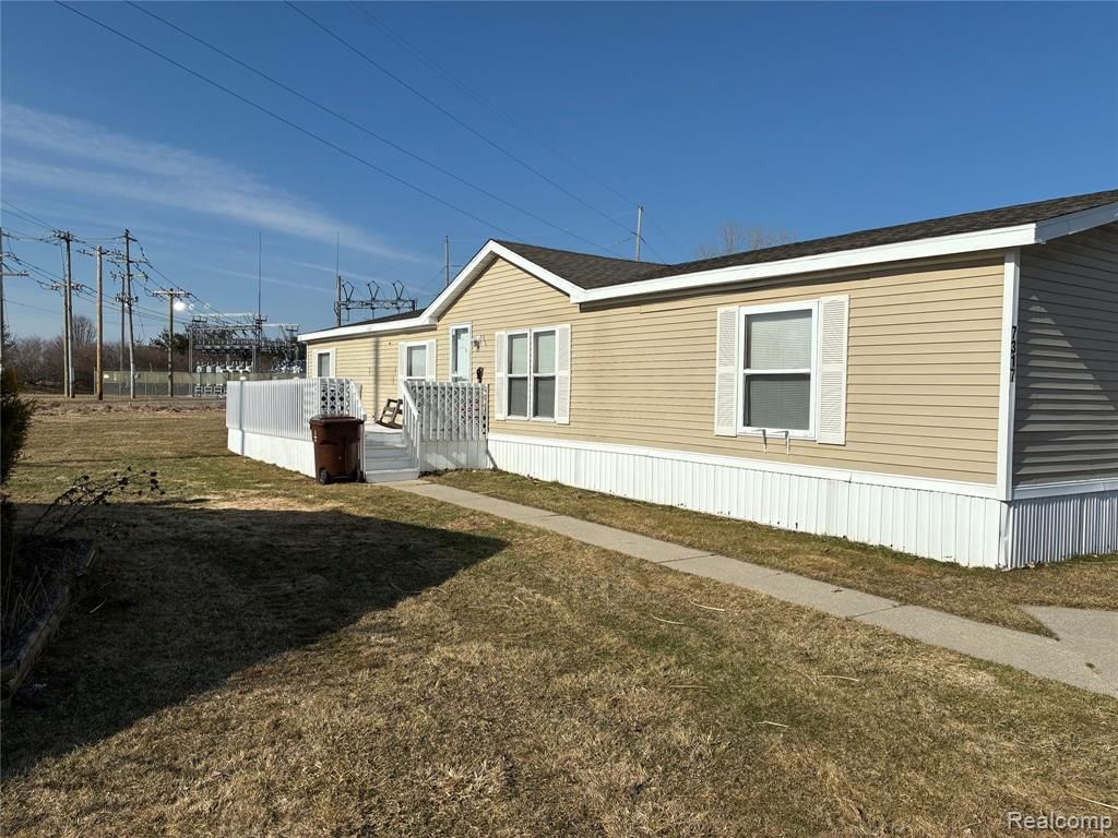 7317 Lads Court, Alma, MI 48801