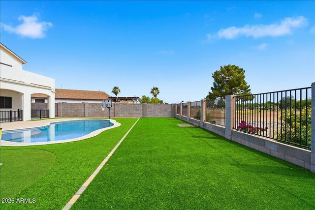 30811 N Bareback Trail, San Tan Valley, AZ 85143