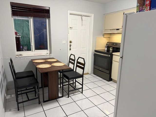 2732 NW 16th Ter 2734, Miami, FL 33125