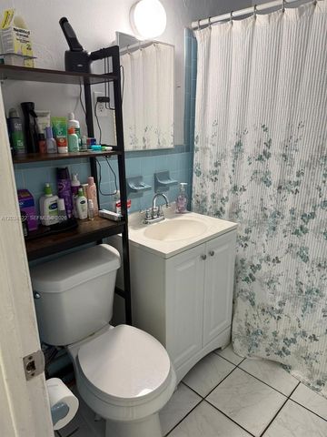 2732 NW 16th Ter 2734, Miami, FL 33125