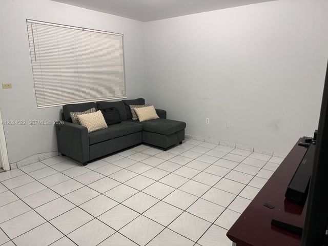2732 NW 16th Ter 2734, Miami, FL 33125