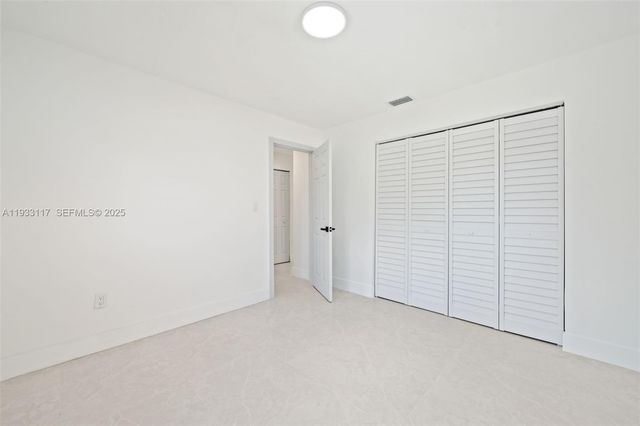 11220 NW 12th Ave, Miami, FL 33168