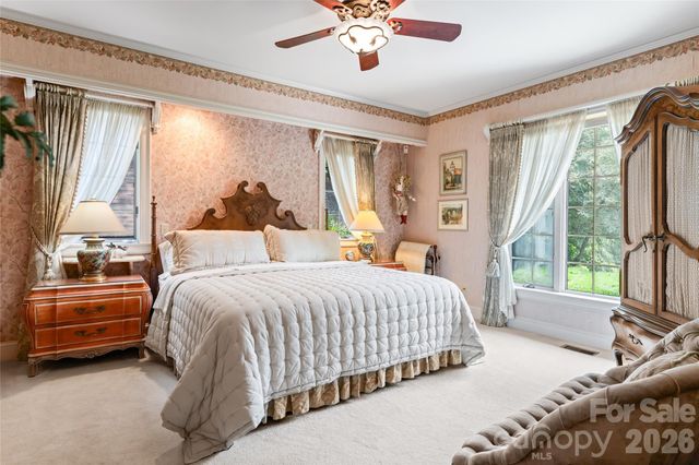 2531 Little River Road, Hendersonville, NC 28739