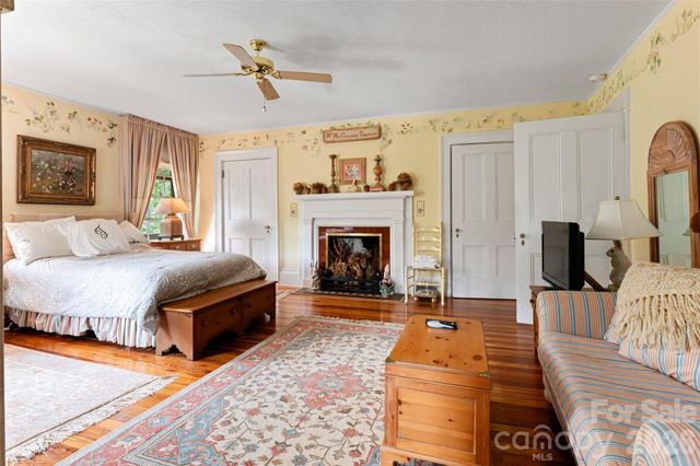 2531 Little River Road, Hendersonville, NC 28739