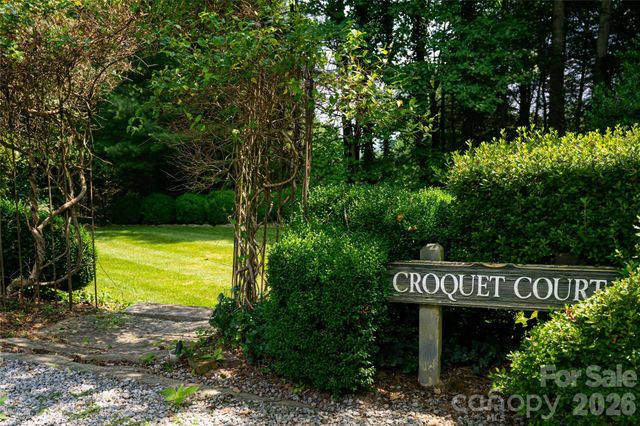 2531 Little River Road, Hendersonville, NC 28739