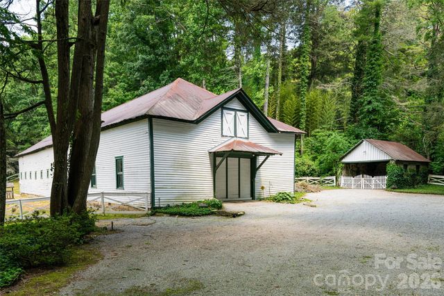 2531 Little River Road, Hendersonville, NC 28739