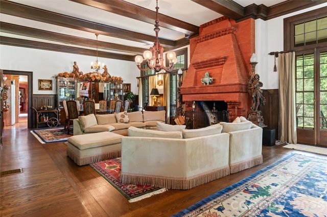 2531 Little River Road, Hendersonville, NC 28739