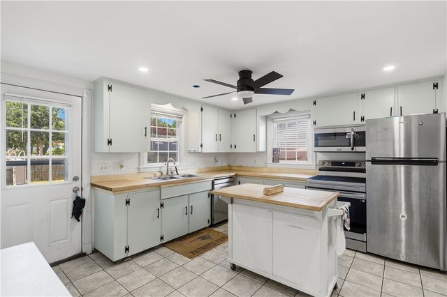 1349 W Shore Road, Warwick, RI 02889