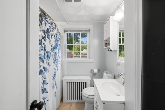 1349 W Shore Road, Warwick, RI 02889