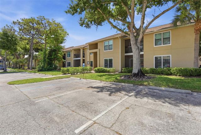 4057 CROCKERS LAKE BOULEVARD 17, Sarasota, FL 34238