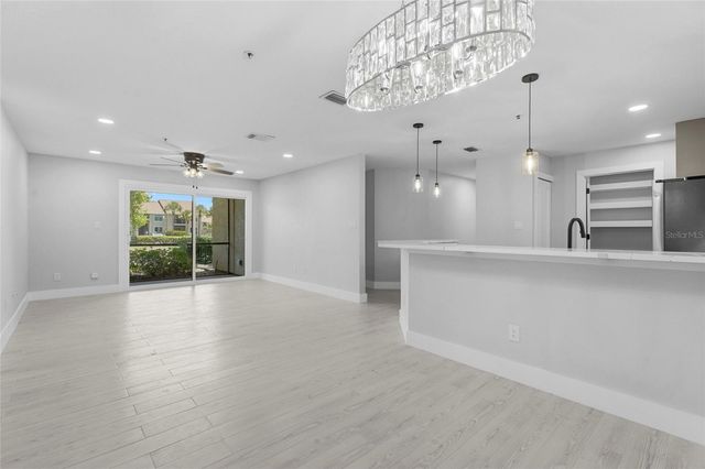 4057 CROCKERS LAKE BOULEVARD 17, Sarasota, FL 34238