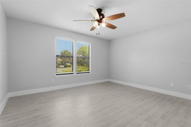 4057 CROCKERS LAKE BOULEVARD 17, Sarasota, FL 34238